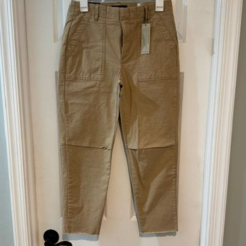 Banana Republic Authentic Chino Girlfriend Cut